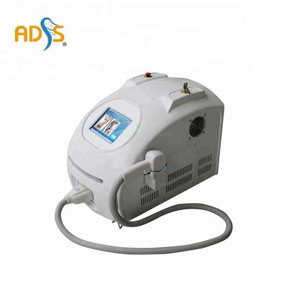 Laserowa maszyna do usuwania włosów 755nm 808nm 1064nm do kliniki / salonów